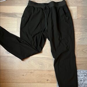 lululemon athletica Men's olive green Joggers